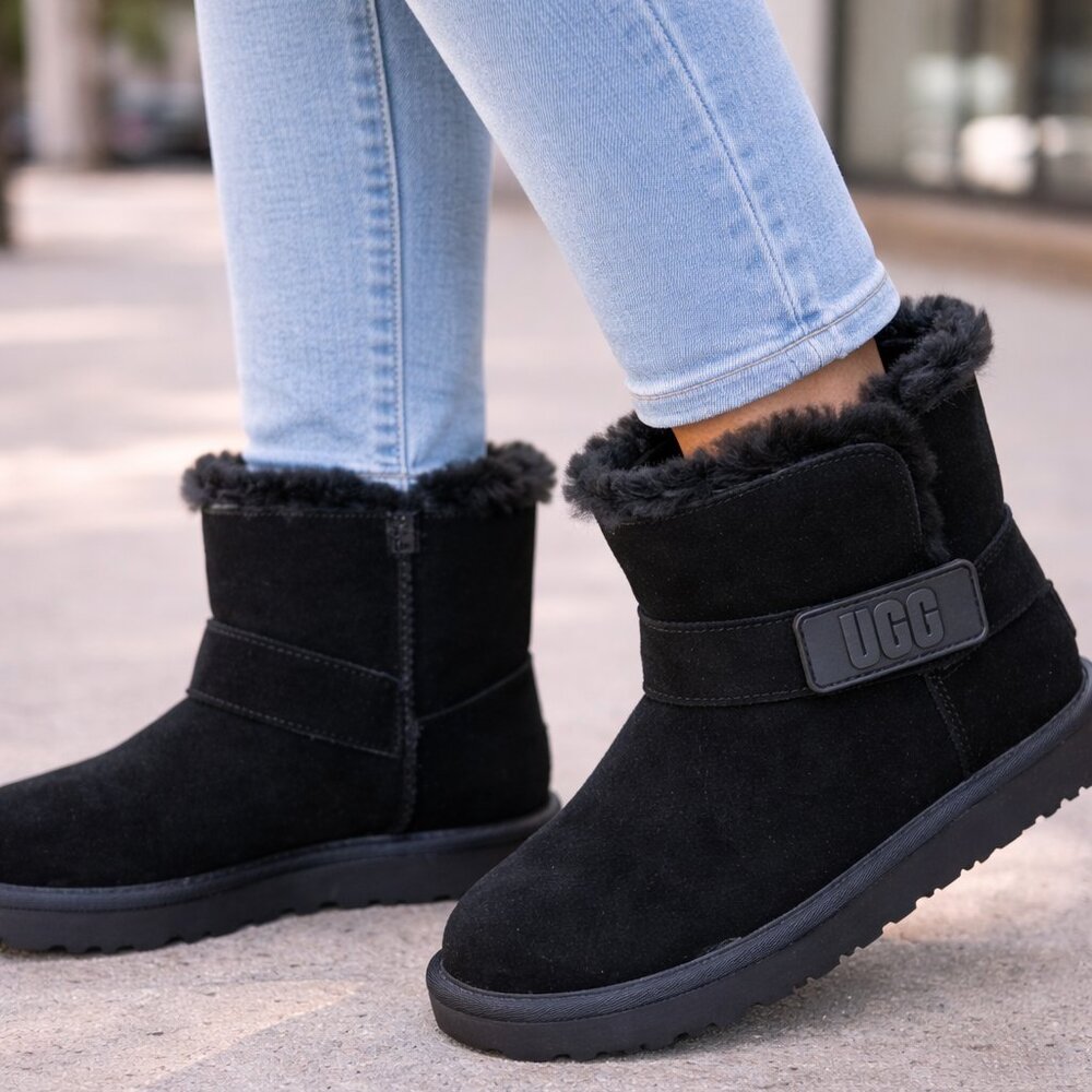 UGG Women's Black Mini Bailey Graphic Logo Strap Suede Winter Boots Size US 7